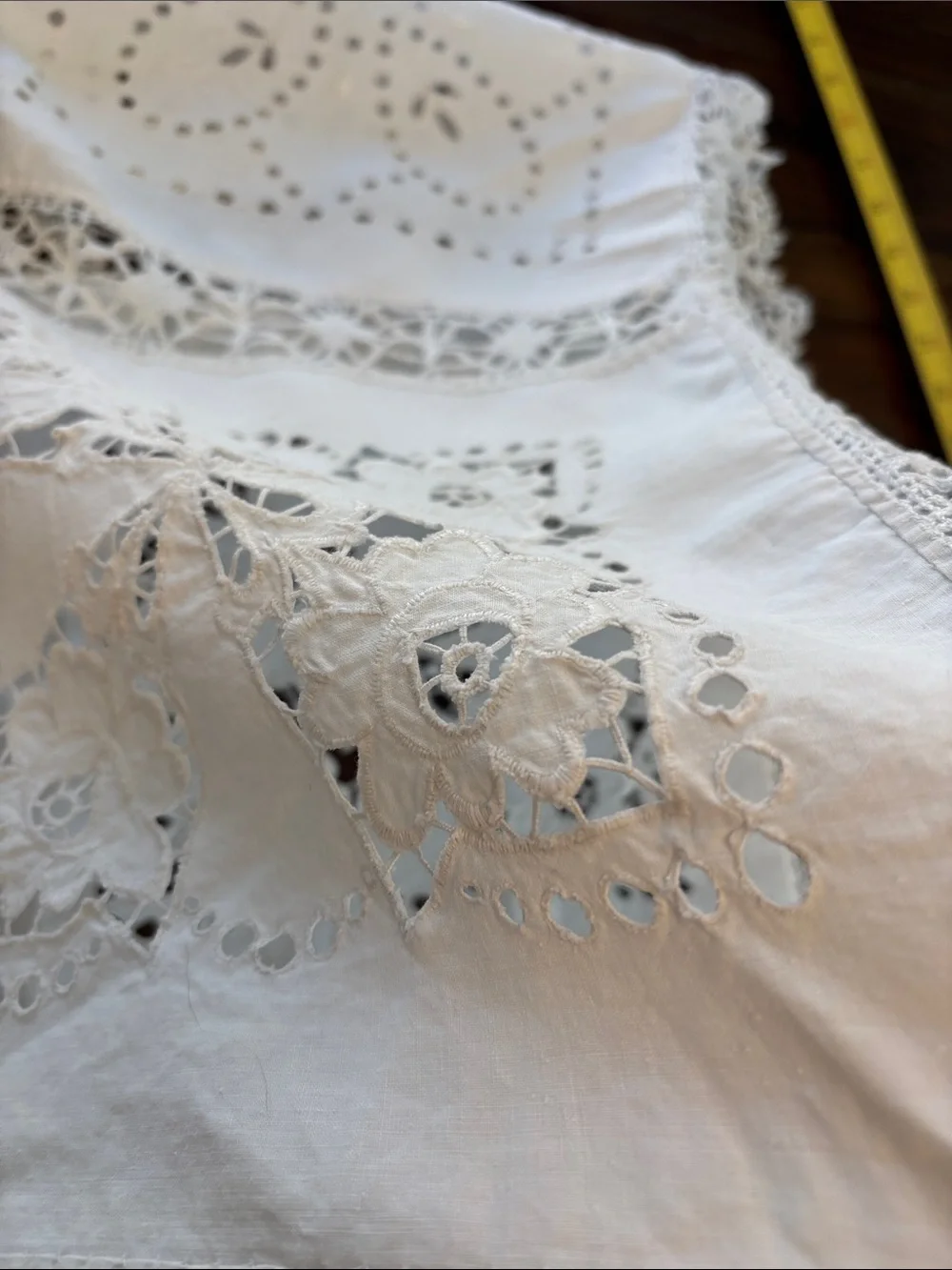 Vintage White Cutwork Lace Table Cloth - Classic Home Dining
